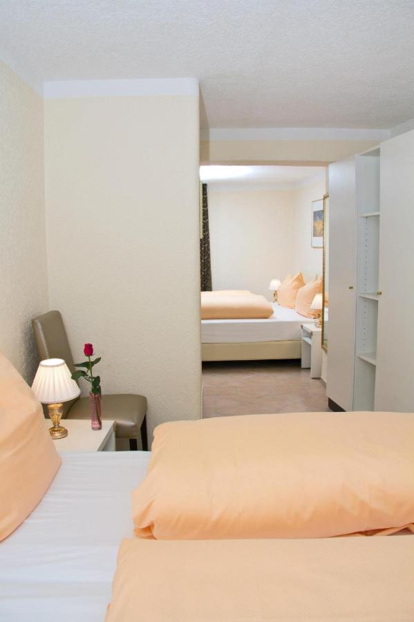 Hotel Albergo Mamma Rosa Wunsiedel Bagian luar foto