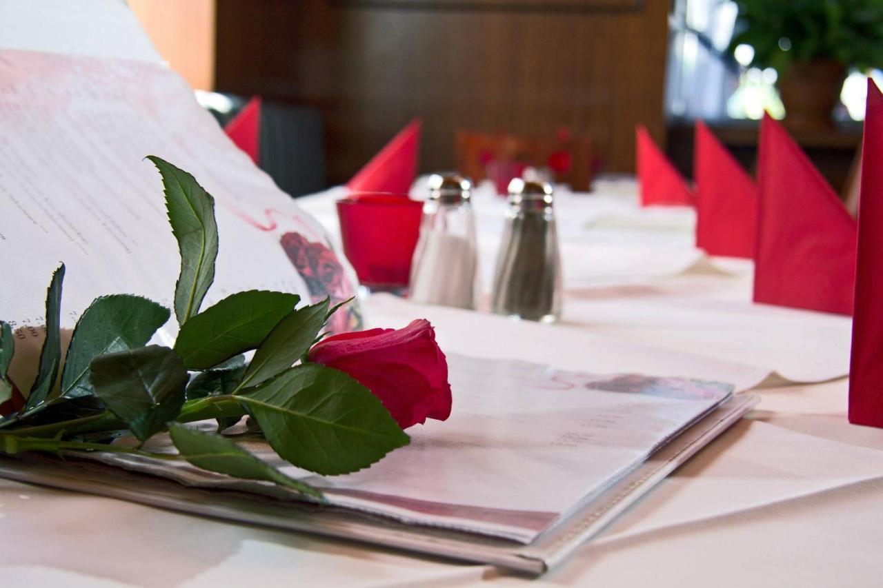 Hotel Albergo Mamma Rosa Wunsiedel Bagian luar foto