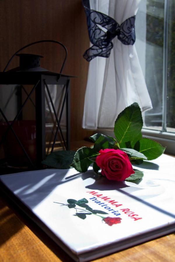 Hotel Albergo Mamma Rosa Wunsiedel Bagian luar foto